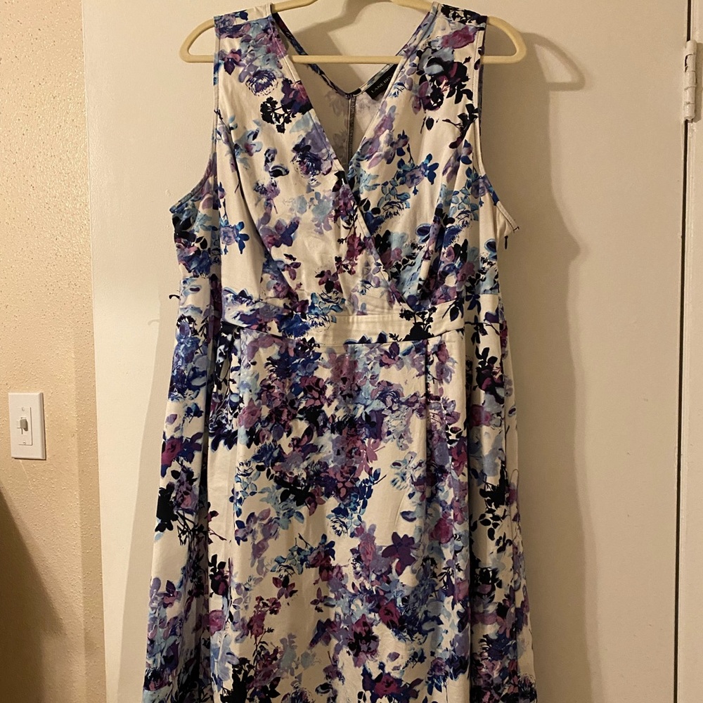 ***SOLD*** Land Bryant Dress - Size 18
